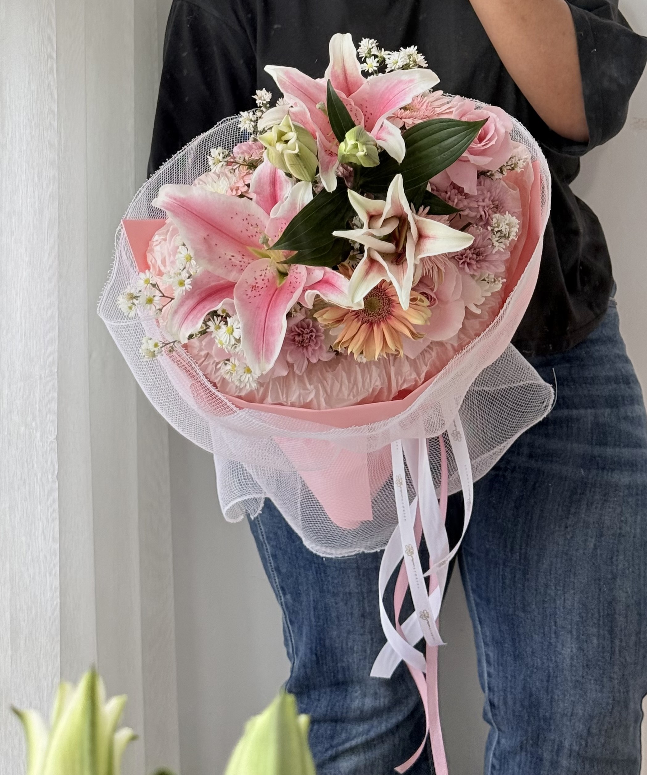 Blooming Lily S